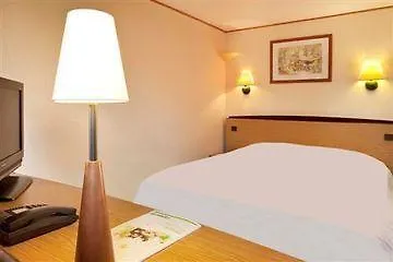 Kyriad Direct Nancy Est - Hotel 2*