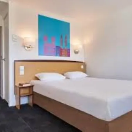 Kyriad Direct Nancy Est - Hotell Essey-lès-Nancy