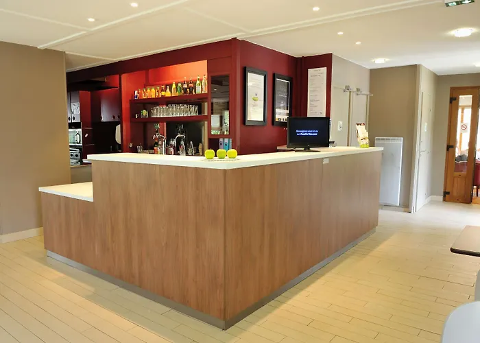 Kyriad Direct Nancy Est - 호텔