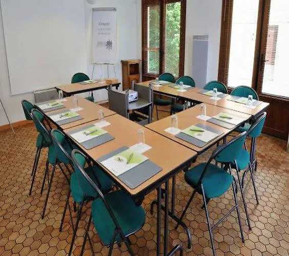 Kyriad Direct Nancy Est - Hotel 3*