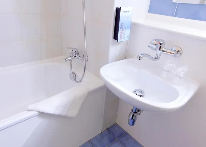 Kyriad Direct Nancy Est - Hotel